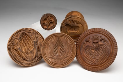 FIVE AMERICAN CARVED WOOD BUTTER STAMPS.