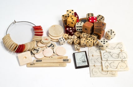 GROUP OF ASSORTED GAMING ITEMS.