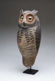 RUSS ALLEN (PARKSLEY, VIRGINIA) FOLK ART CARVED AND PAINTED OWL DECOY.