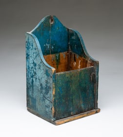 AMERICAN BLUE-PAINTED WOOD HANGING WALL BOX.