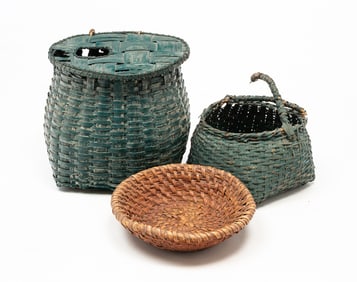 THREE AMERICAN BASKETS, INCL. A PAINTED CREEL.