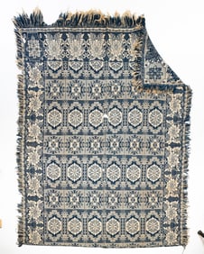 AMERICAN OVERSHOT COVERLET.