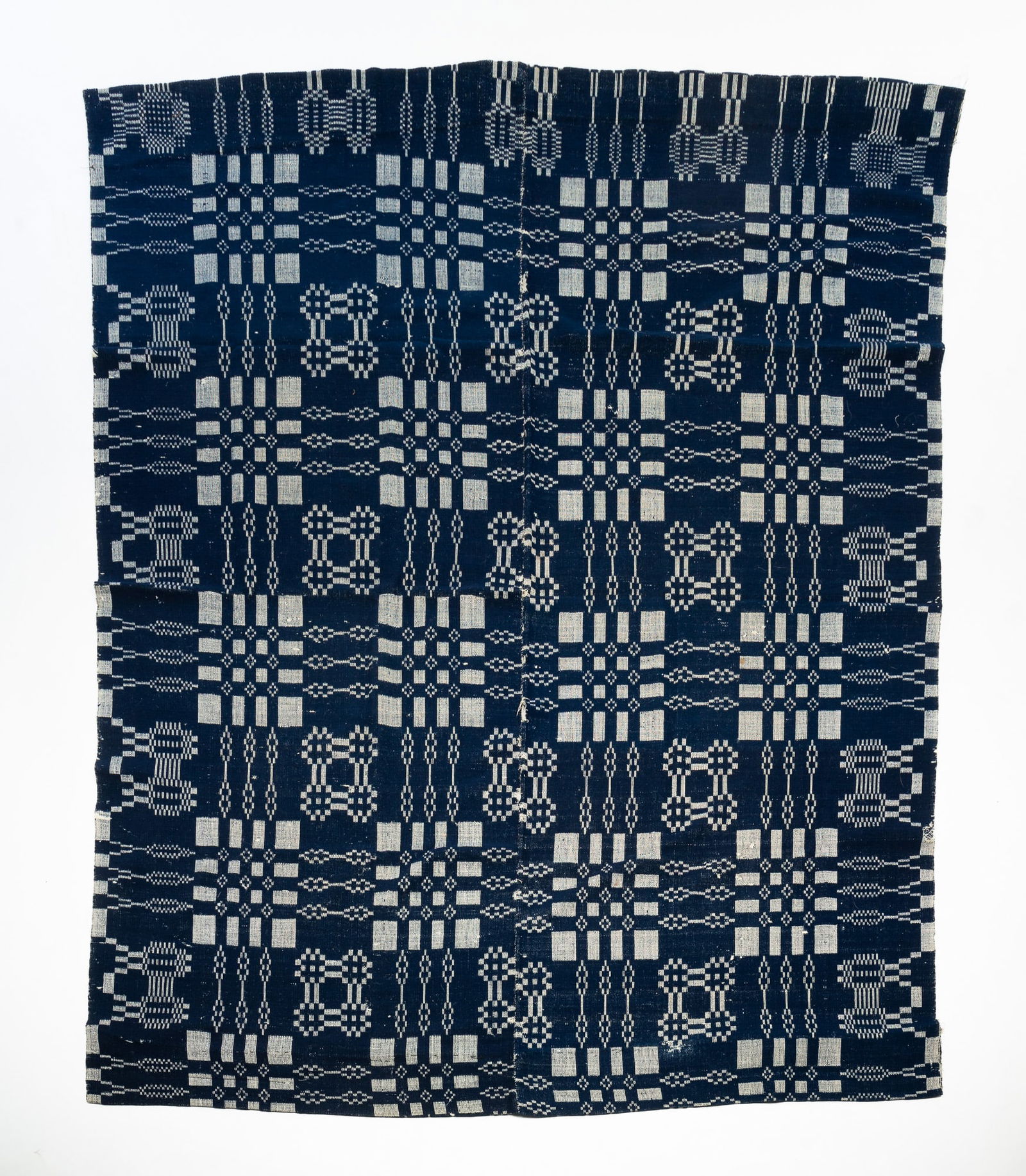 AMERICAN OVERSHOT COVERLET. (1 of 3)