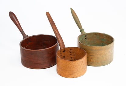 THREE AMERICAN BENTWOOD GRAIN MEASURES.