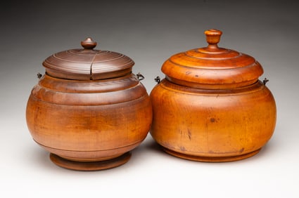 TWO AMERICAN PEASEWARE LIDDED CARRIERS.