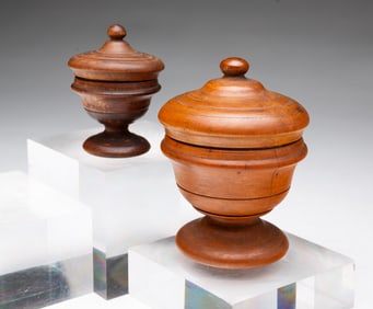 TWO AMERICAN PEASEWARE LIDDED SPICE JARS.