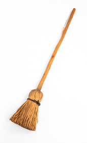 AMERICAN COUNTRY BROOM.