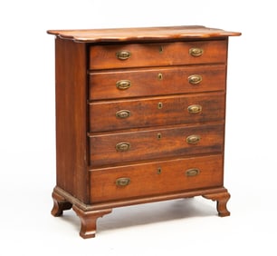 CONNECTICUT CHIPPENDALE FIVE-DRAWER CHEST.