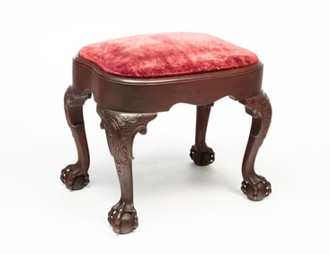 AMERICAN CHIPPENDALE STYLE MAHOGANY STOOL.