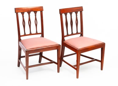PAIR OF GEORGE III MAHOGANY SIDE CHAIRS.