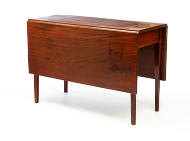 AMERICAN HEPPLEWHITE MAHOGANY AND LINE-INLAID DROP-LEAF TABLE.