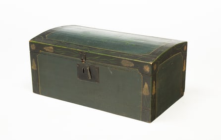 AMERICAN PAINT-DECORATED PINE DOME TOP DOCUMENT BOX.