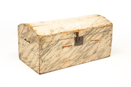 AMERICAN PINE DOME TOP TRUNK WITH MARBLE PAINT DECORATION.
