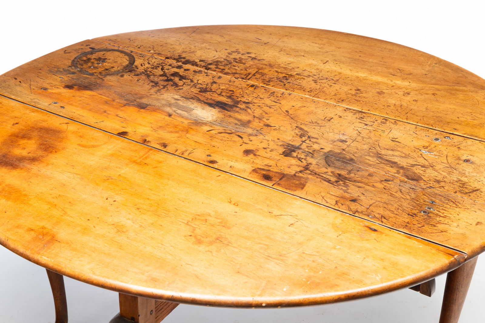 AMERICAN QUEEN ANNE MAPLE DROP-LEAF TABLE. - 4