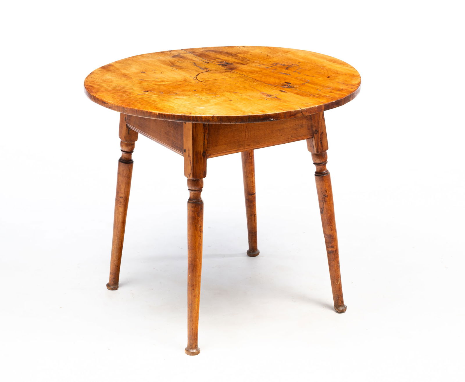 AMERICAN QUEEN ANNE TIGER MAPLE TAVERN TABLE. (1 of 3)
