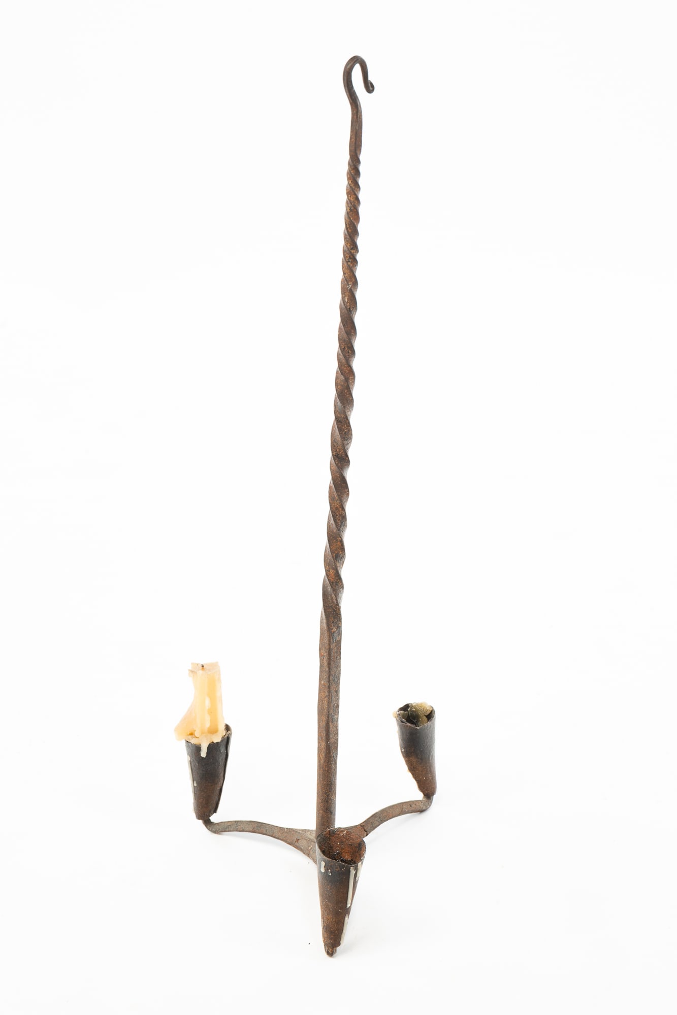 AMERICAN WROUGHT IRON TRIPLE HANGING CANDLE HOLDER. (1 of 3)