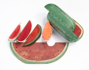 GROUP OF AMERICAN FOLKSY WATERMELON ITEMS.