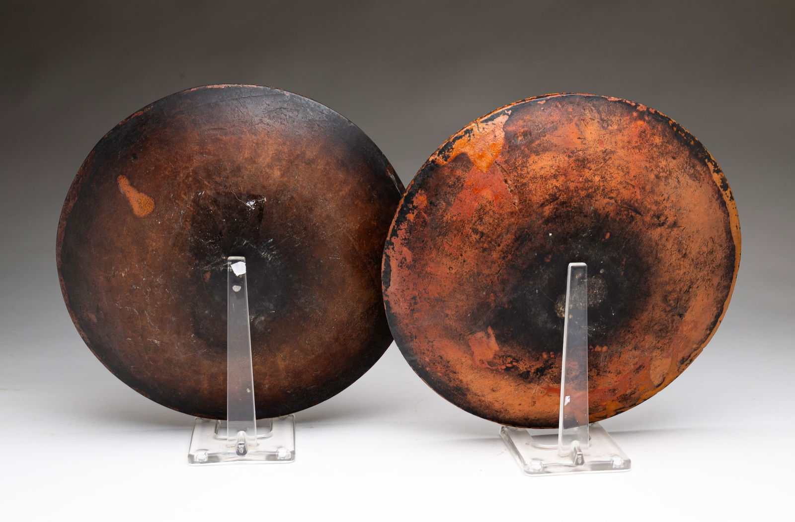 TWO AMERICAN GLAZED REDWARE PLATES. - 4