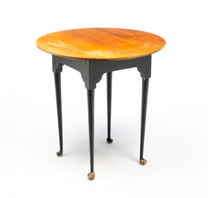 DAVID T. SMITH & CO. (MORROW, OHIO) QUEEN ANNE STYLE WALNUT AND BLACK-PAINTED TEA TABLE.