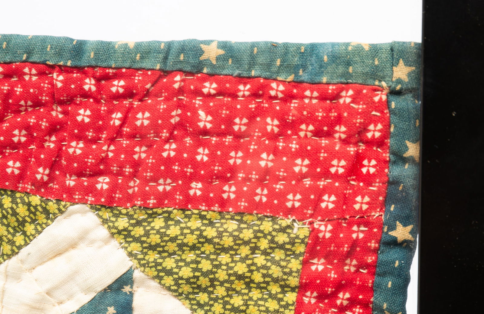 AMERICAN FRAMED PATCHWORK QUILT. - 5