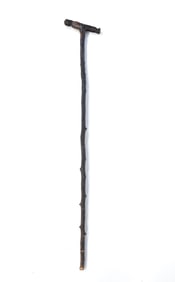 AMERICAN FOLK ART CARVED CANE WITH STANDING MAN HANDLE.