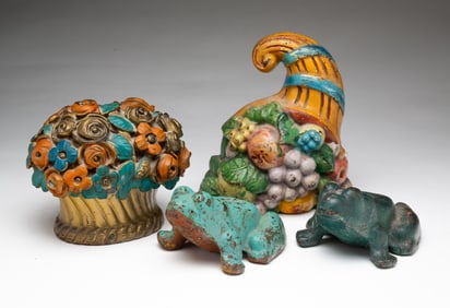 FOUR AMERICAN PAINTED DOORSTOPS.