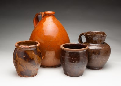 FOUR AMERICAN REDWARE VESSELS.