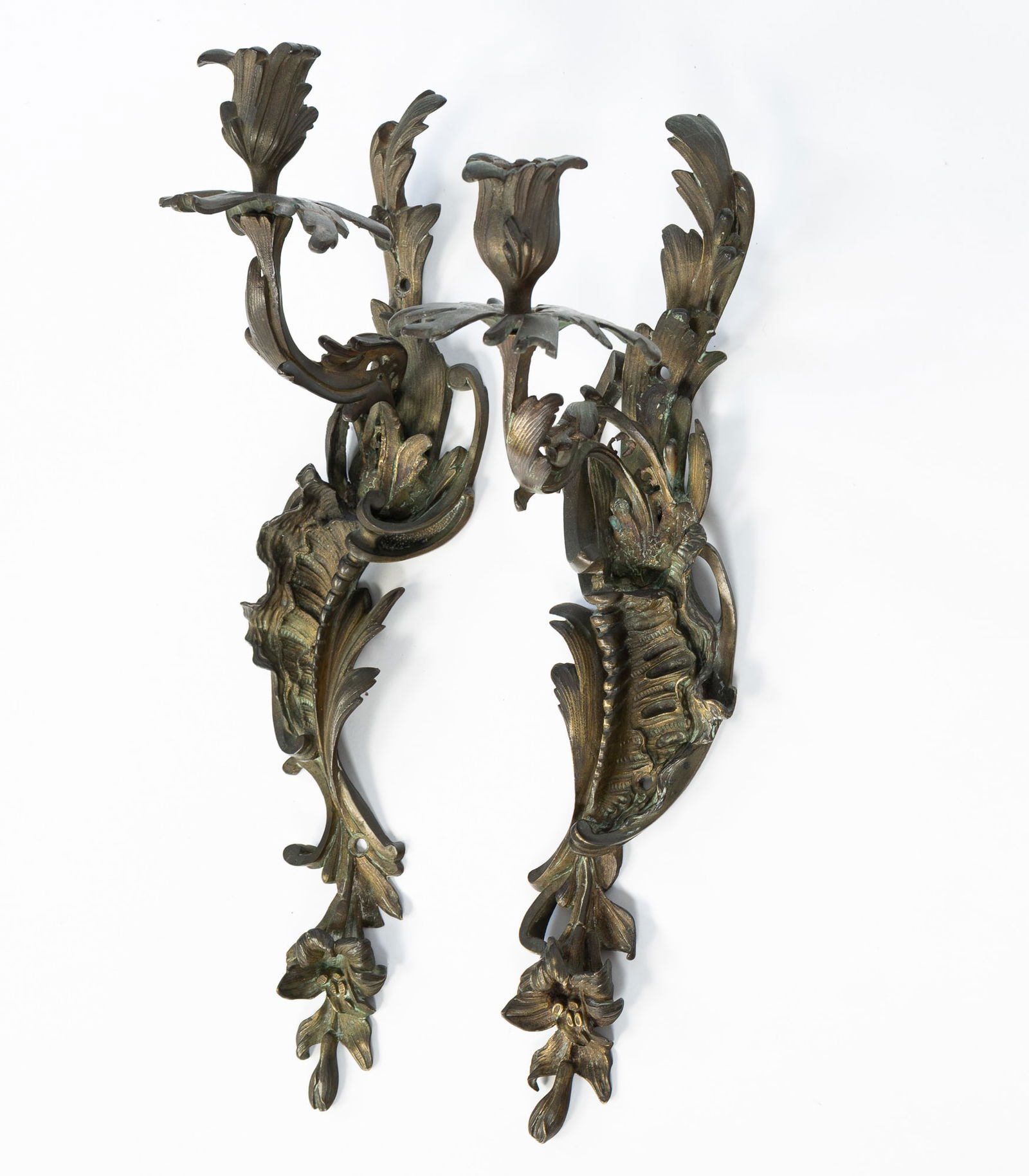 PAIR OF LOUIS XV STYLE BRONZE CANDLE SCONCES. (1 of 4)