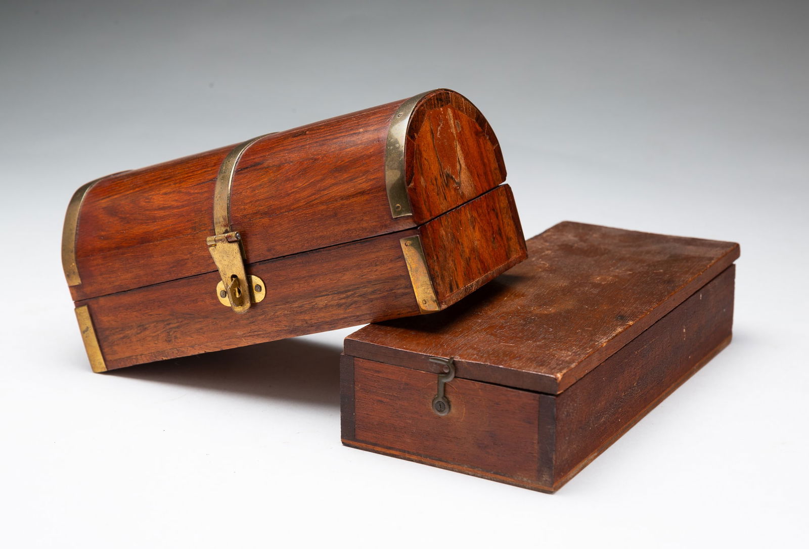 CASED BRASS BALANCE SCALE AND CASED ASSORTMENT OF JEWELER'S WEIGHTS. - 4