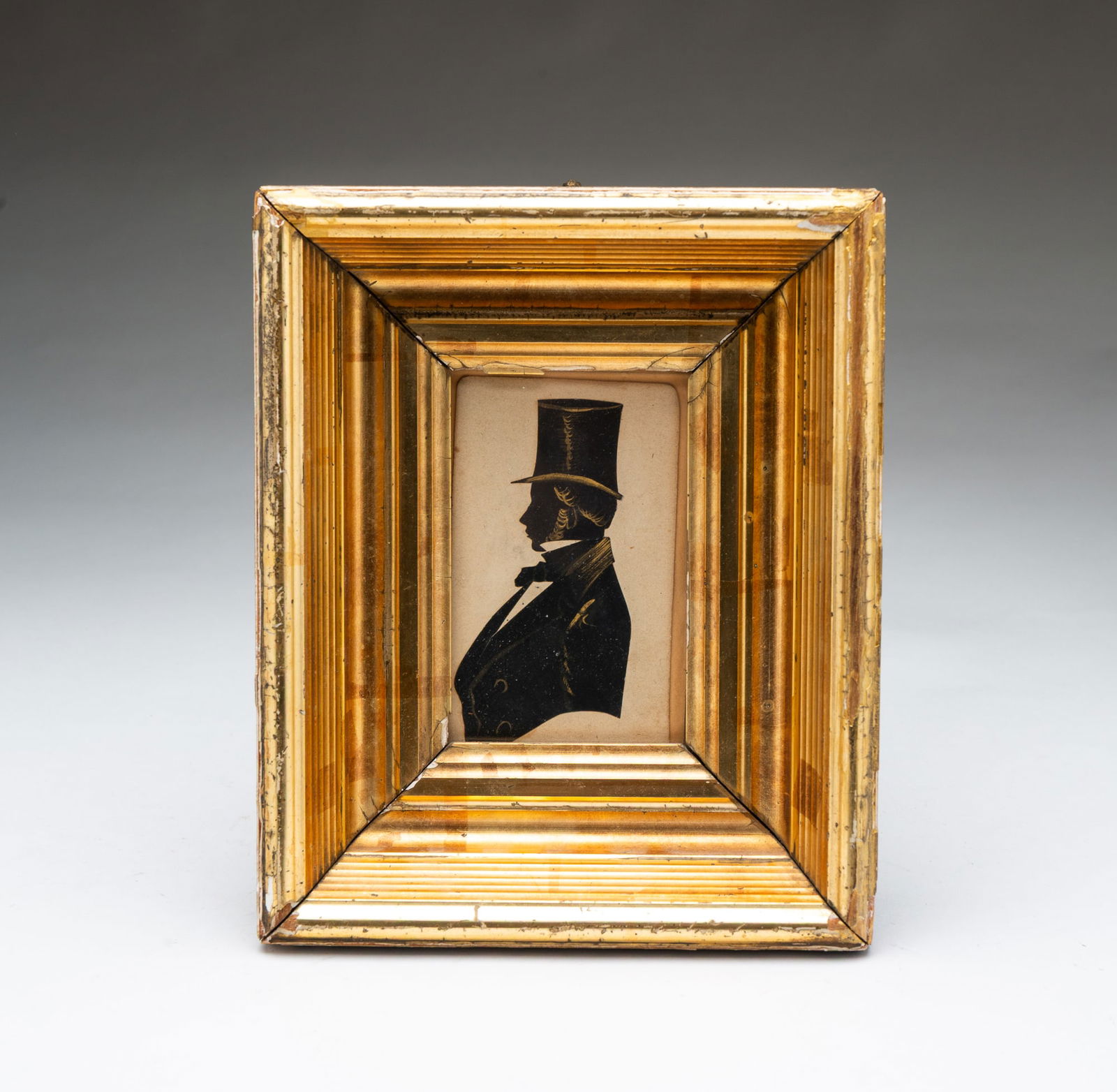 MINIATURE AMERICAN SCHOOL CUT PAPER SILHOUETTE OF A GENTLEMAN. (1 of 3)