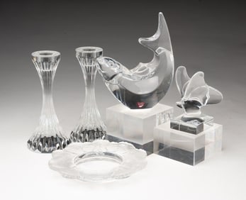 FIVE EUROPEAN CRYSTAL ITEMS, INCL. LALIQUE.