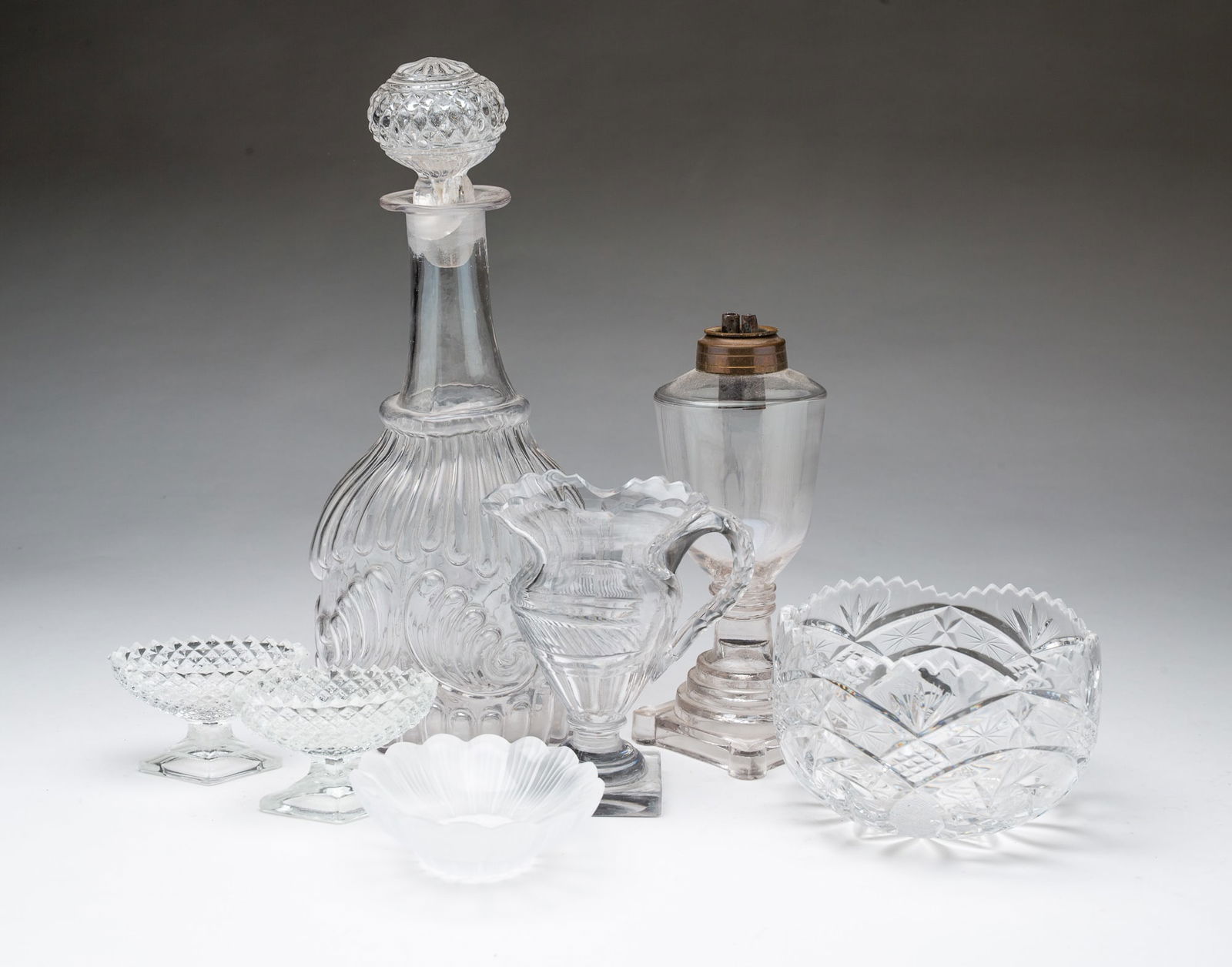 SEVEN AMERICAN AND ENGLISH GLASS ARTICLES, INCL. SANDWICH GLASS DECANTER. (1 of 7)