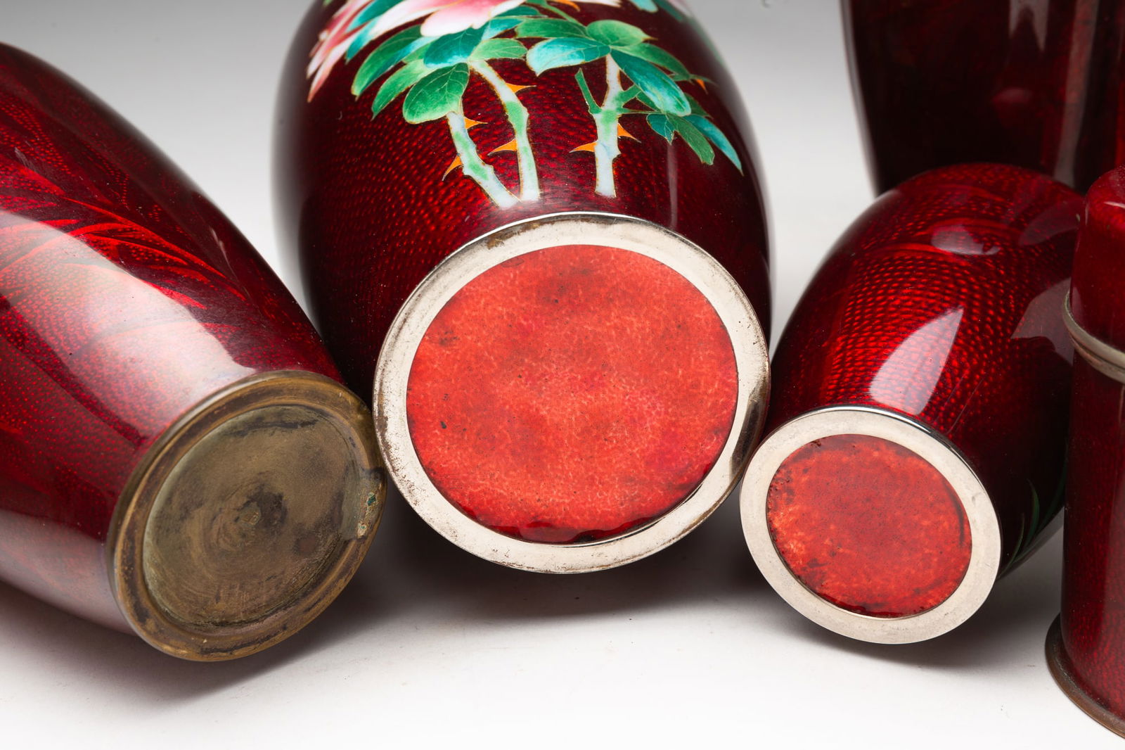 FIVE JAPANESE GINBARI ITEMS. - 5