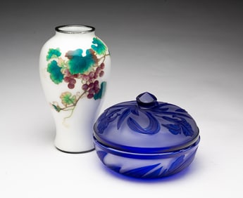 EUROPEAN CAMEO GLASS LIDDED JAR.