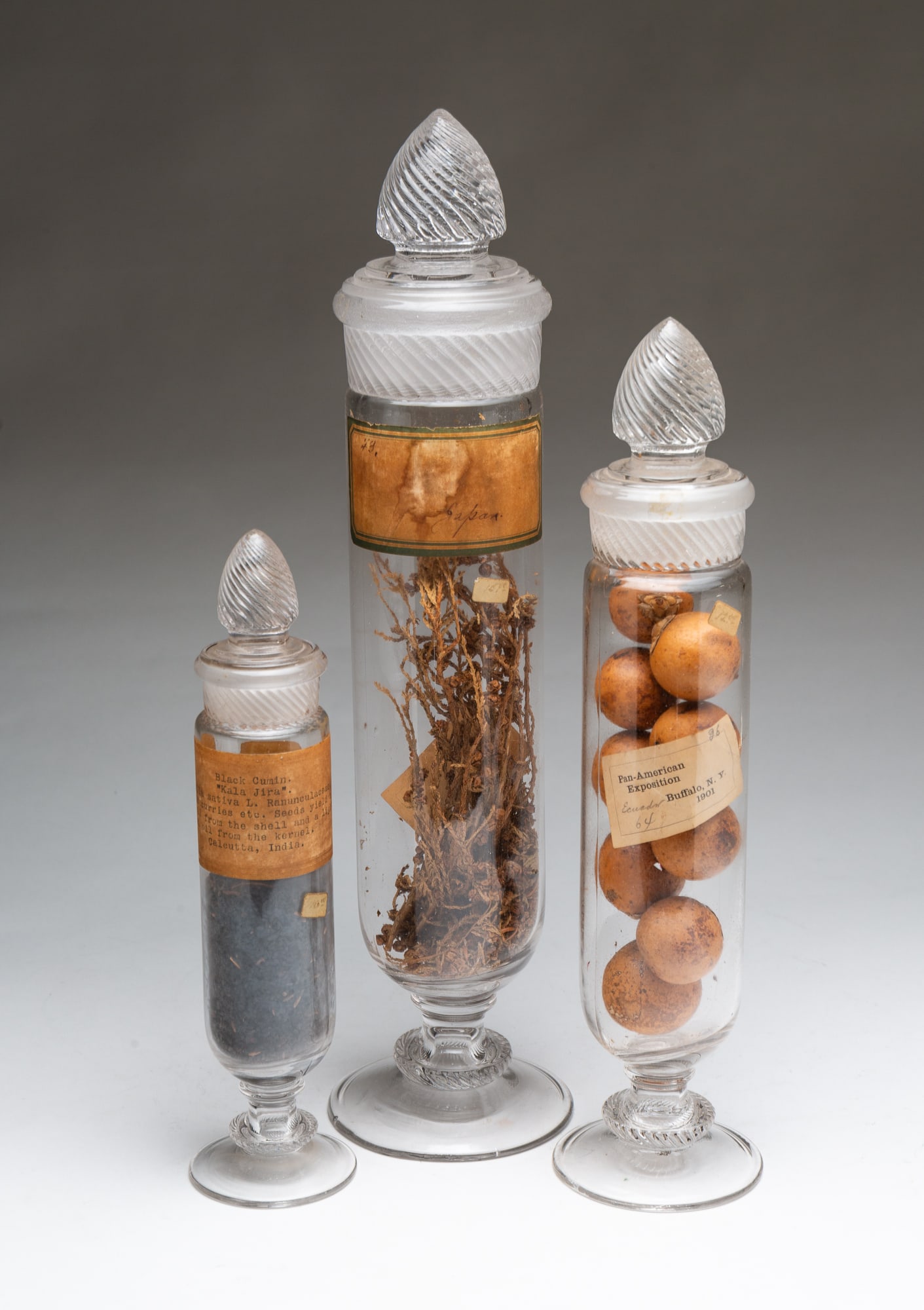 THREE AMERICAN CANDY STORE FOOTED JARS. (1 of 5)