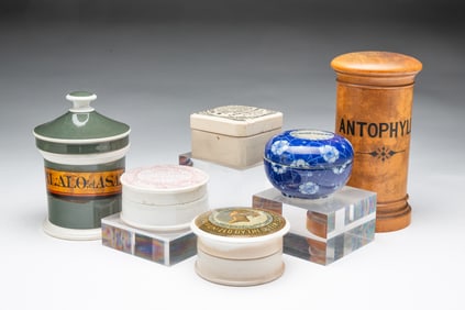 GROUP OF SIX APOTHECARY JARS.