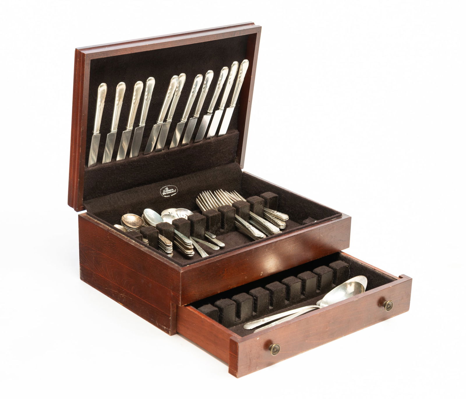 SET OF INTERNATIONAL "ORCHID" PATTERN STERLING SILVER FLATWARE. (1 of 3)