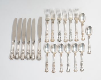 GROUP OF GORHAM "BUTTERCUP" STERLING SILVER FLATWARE.