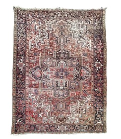 HERIZ WOOL ROOM SIZE RUG.