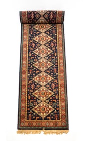 INDIAN CAUCASIAN PATTERN RUNNER.