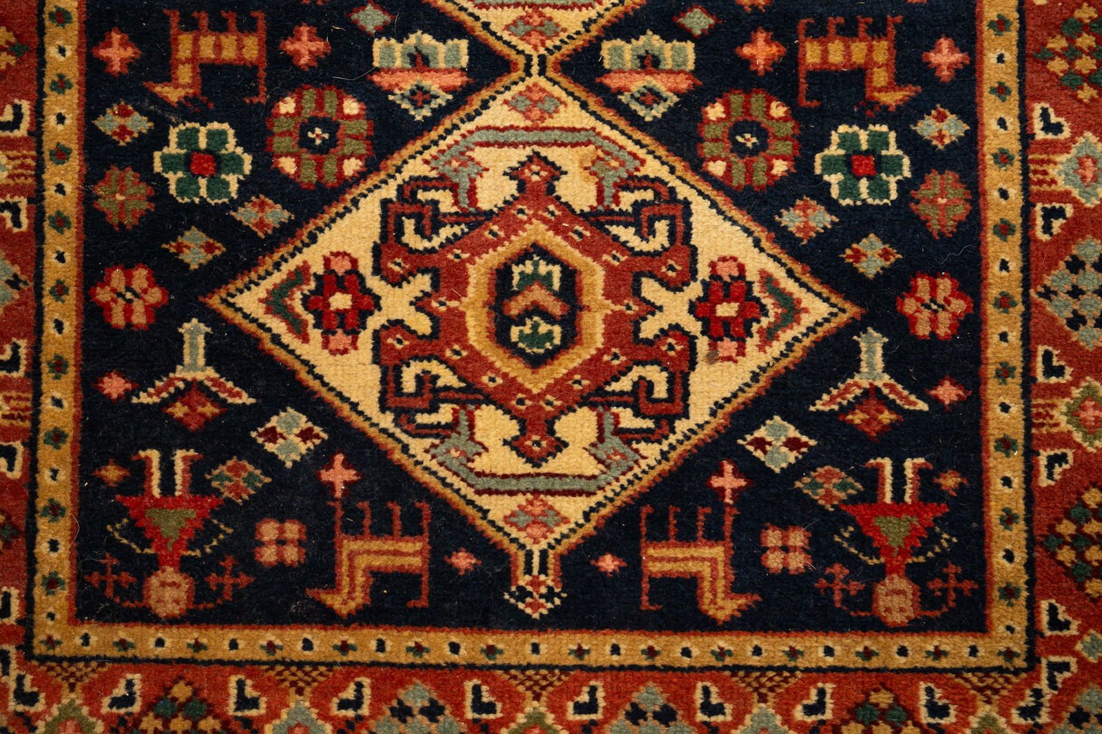 INDIAN CAUCASIAN PATTERN RUNNER. - 2