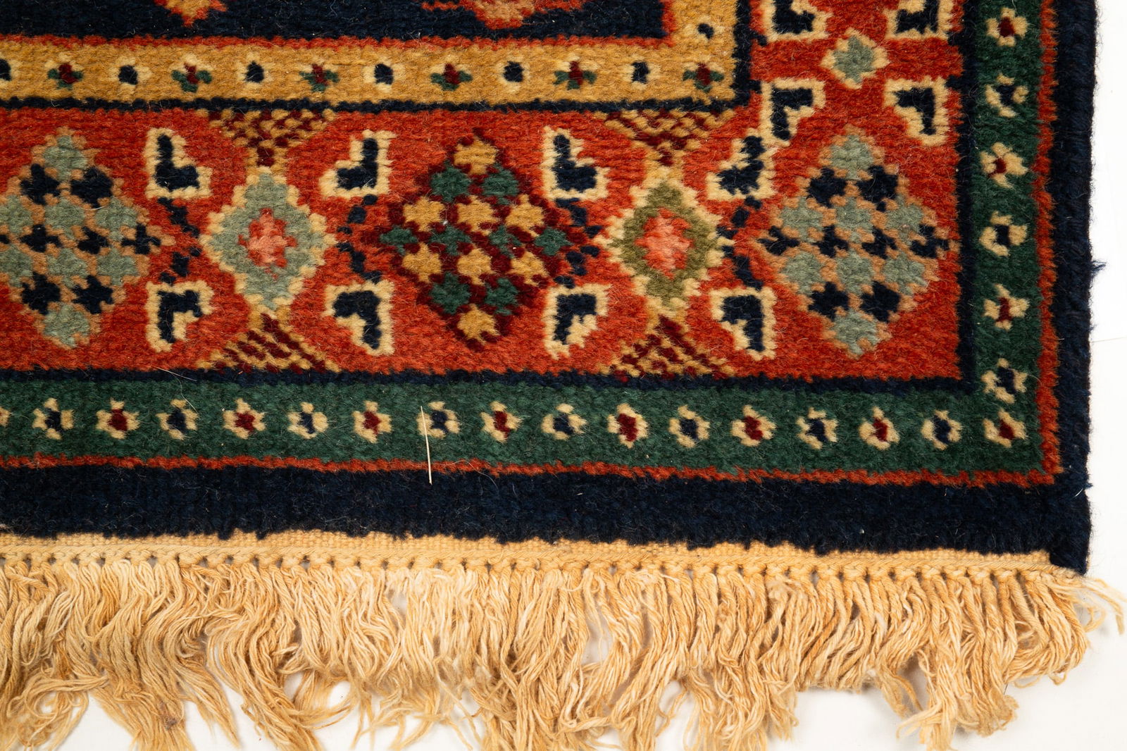 INDIAN CAUCASIAN PATTERN RUNNER. - 3