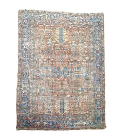 HERIZ WOOL ROOM SIZE RUG.