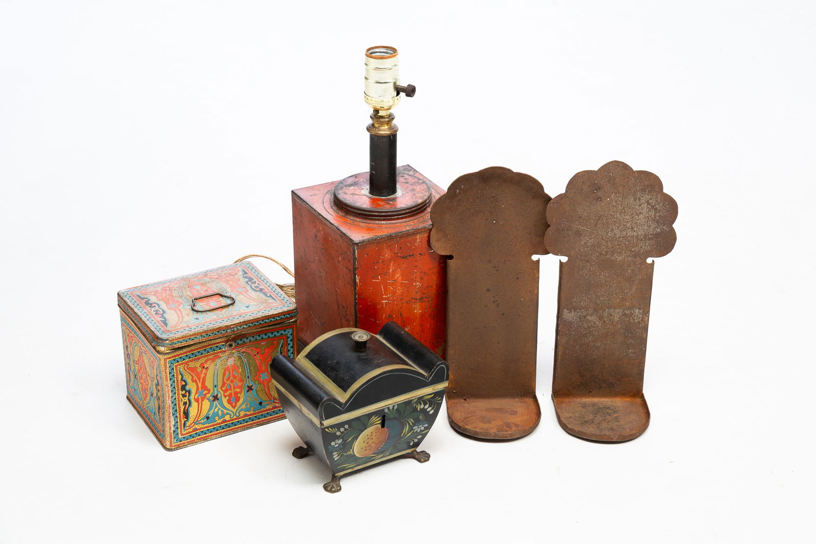 GROUP OF FIVE AMERICAN METALWORK ITEMS, INCL. E.C. HARLEY CO. (DAYTON, OHIO) TEA CANISTER LAMP. (1 of 3)