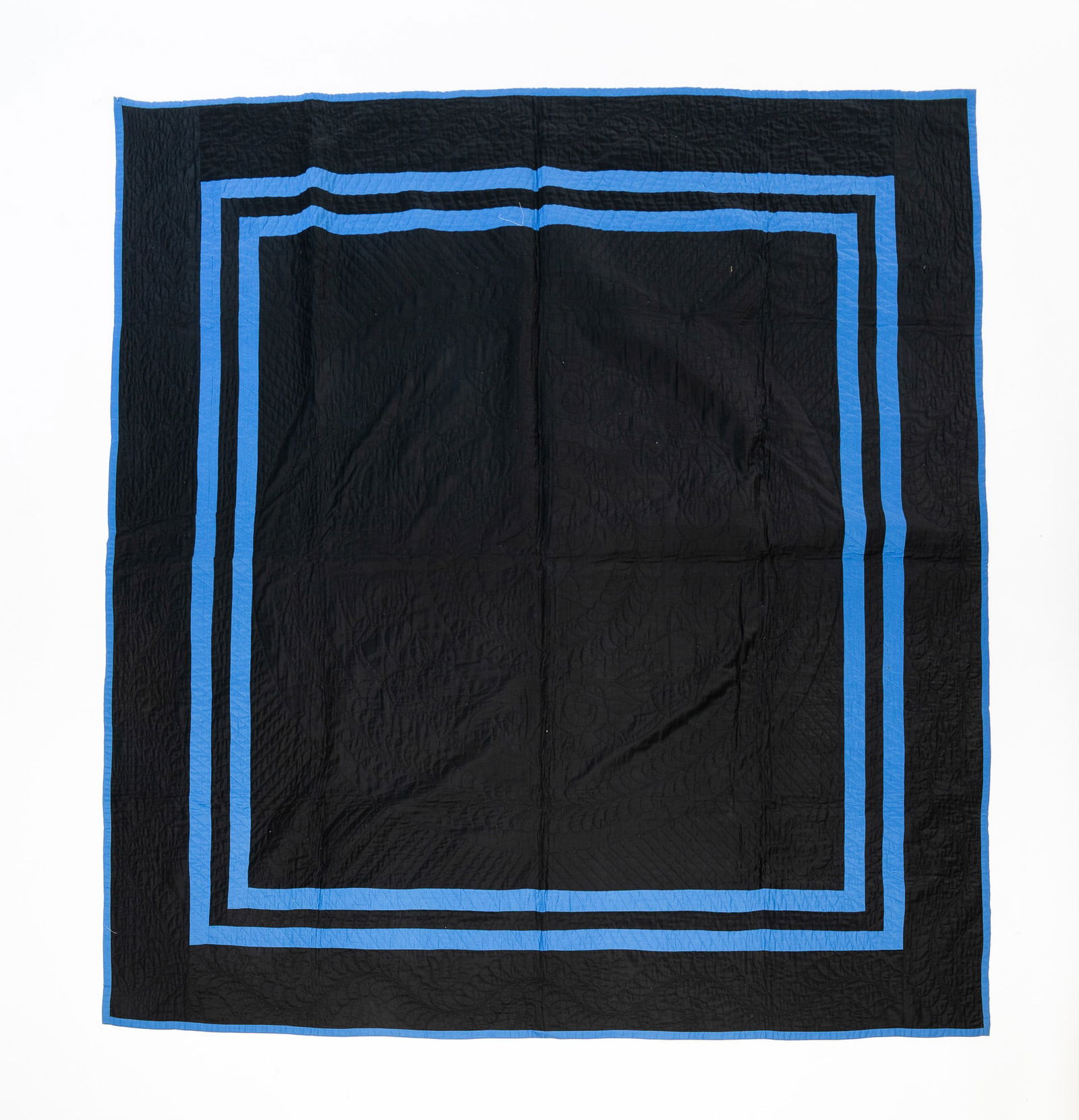 AMISH (WAYNE COUNTY, OHIO) COTTON "PLAIN WITH DOUBLE INNER BORDER" QUILT. (1 of 3)