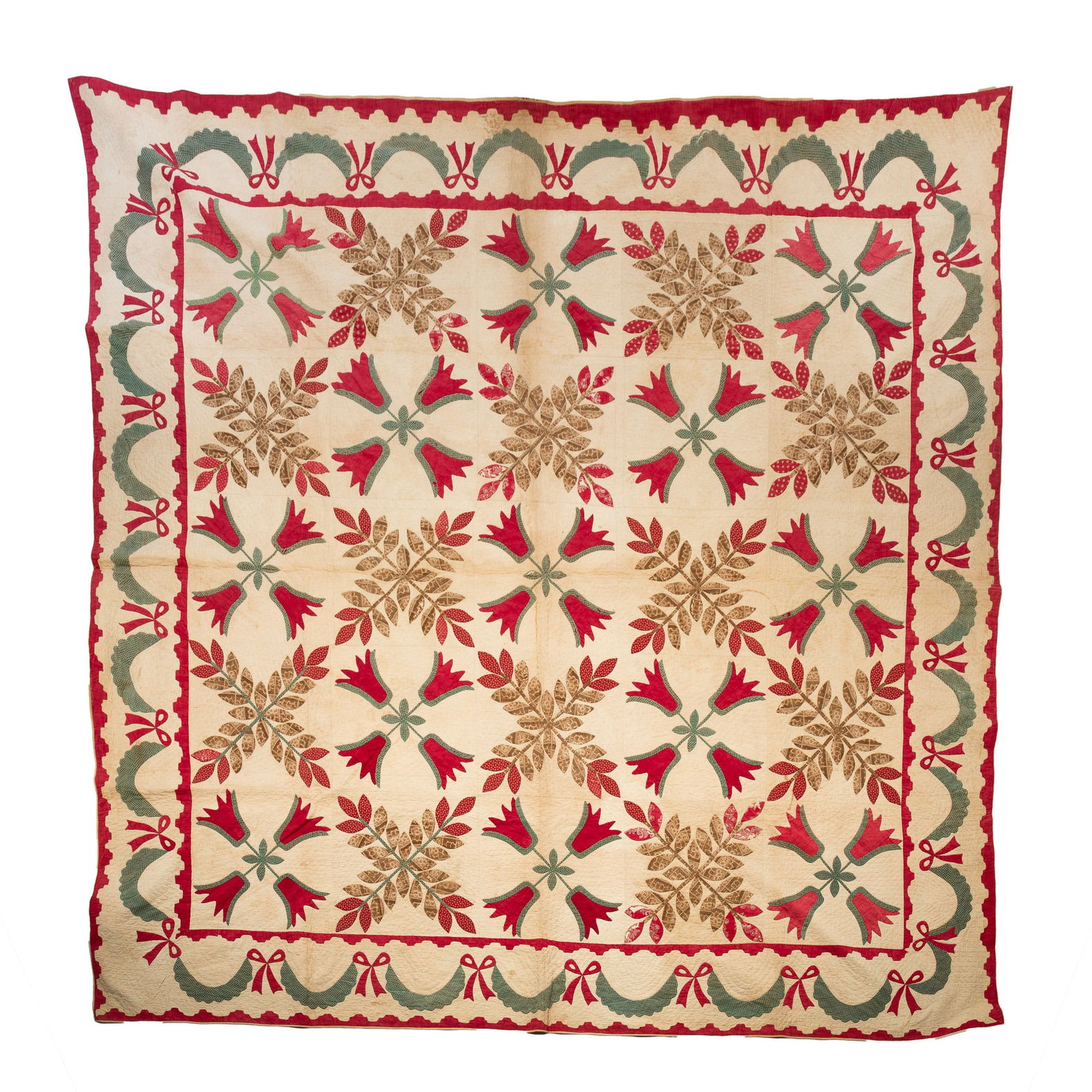 AMERICAN COTTON APPLIQUE TULIP QUILT. (1 of 5)