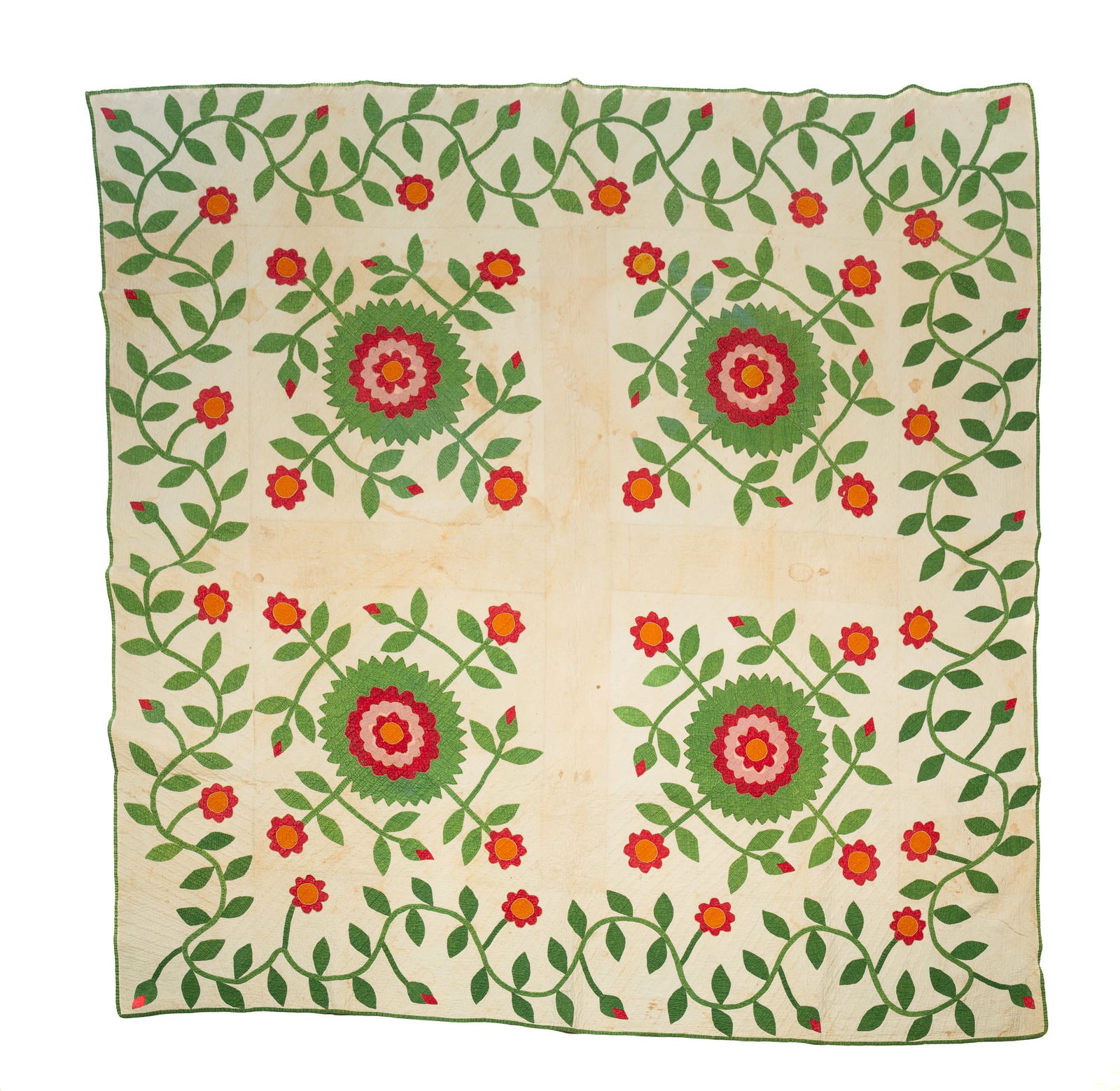 AMERICAN COTTON APPLIQUE FOUR-SPRAY QUILT. (1 of 4)