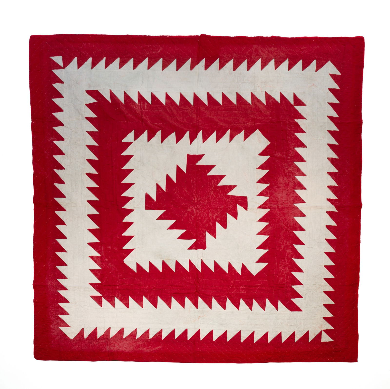 AMISH COTTON SAWTOOTH QUILT. (1 of 3)