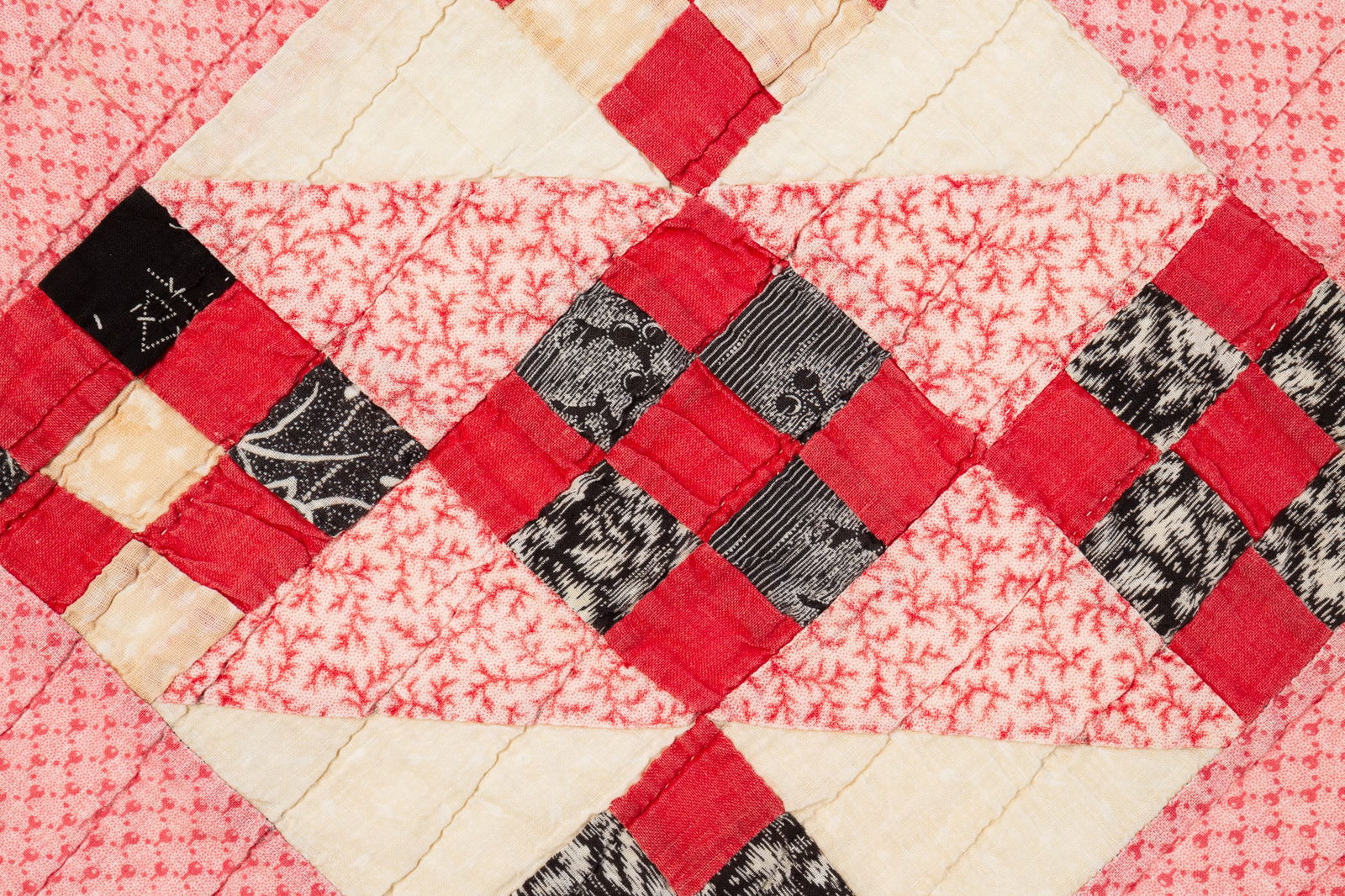 AMERICAN PIECEWORK NINE-PATCH QUILT. - 3