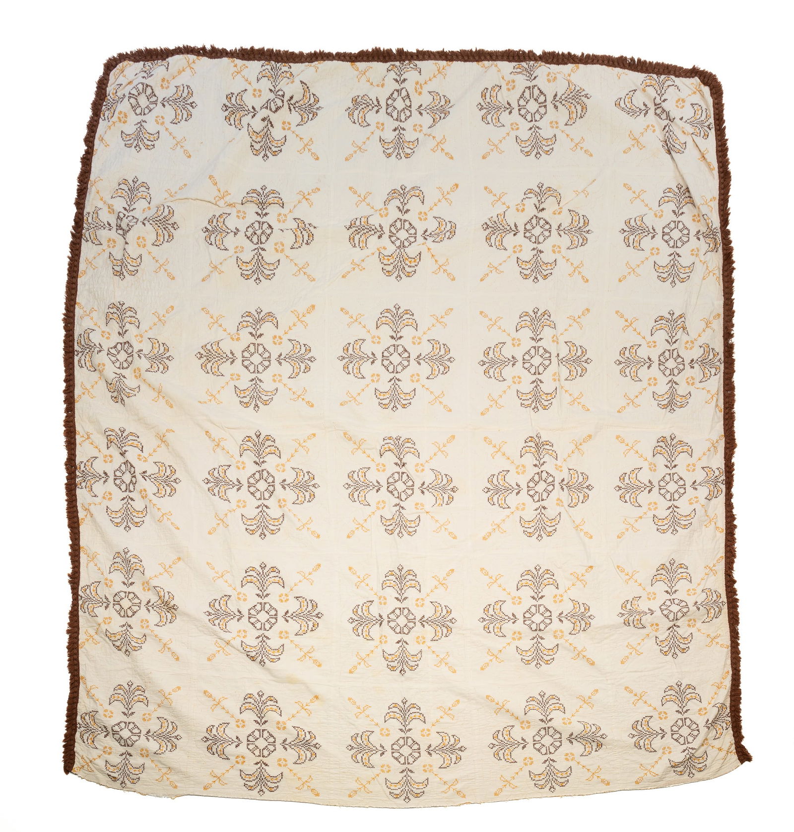 AMERICAN EMBROIDERED COTTON QUILT. (1 of 4)